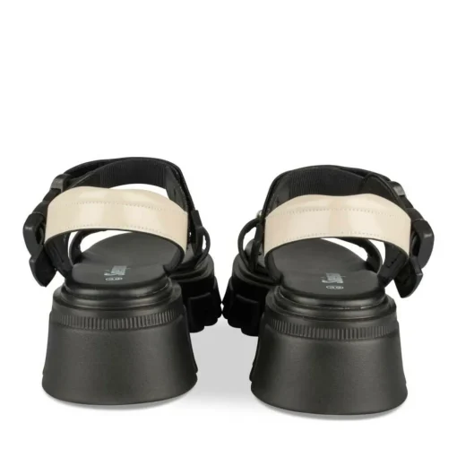 Sandalen BEIGE