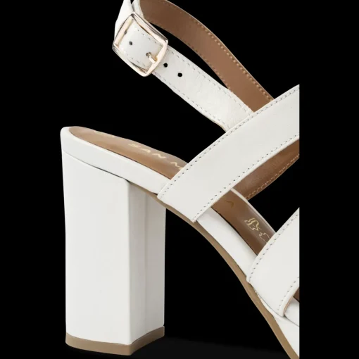 Sandalen WIT