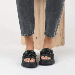 Slippers ZWART