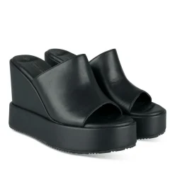 Slippers ZWART