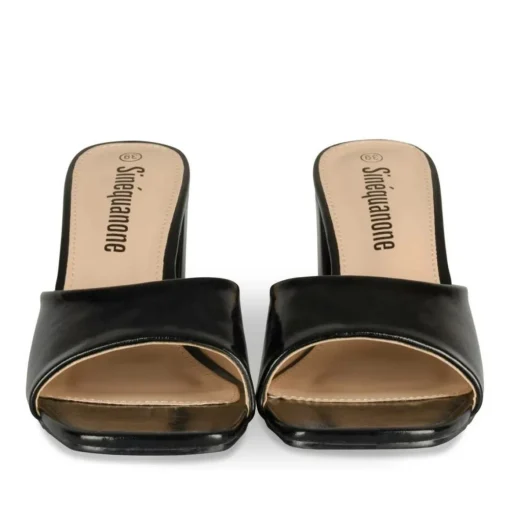 Slippers ZWART