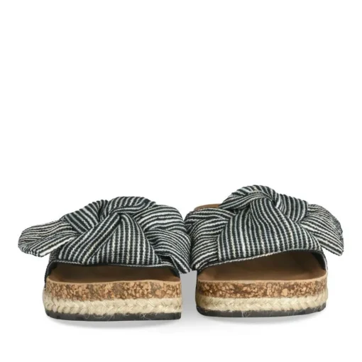 Slippers ZWART