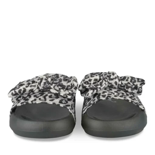 Slippers ZWART
