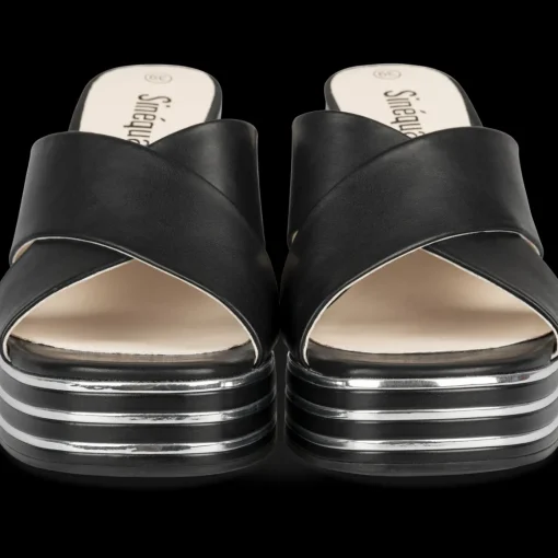 Slippers ZWART