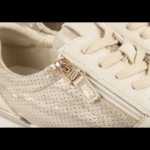 Sneakers GOUD