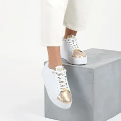 Sneakers WIT