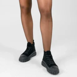 Sneakers ZWART