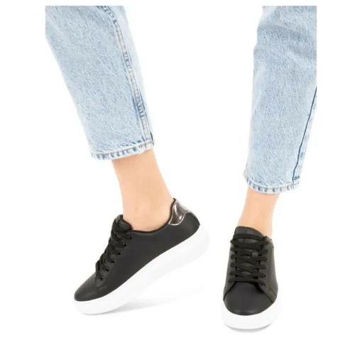 Sneakers ZWART