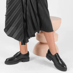 Veterschoenen ZWART